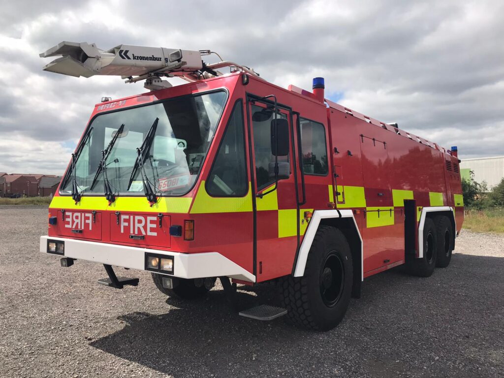 Airport Ground Equipment - Kronenburg MAC-11 ARFF 6x6 Airport Fire Engine